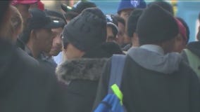 Work permit program for migrants launched in Chicago