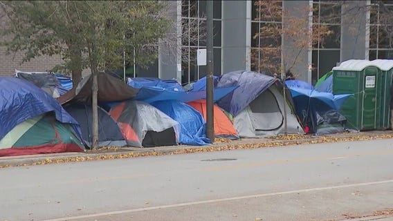 Chicago City Council debates proposed 'tent city' for migrants