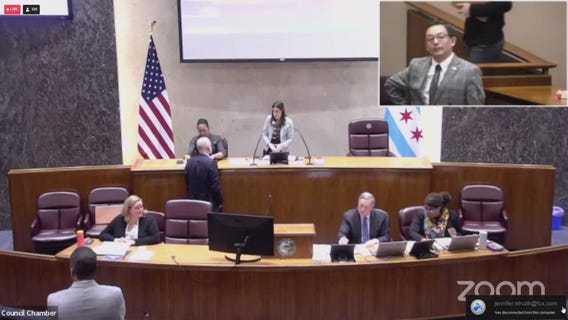 Meeting on Chicago's sanctuary status gets heated
