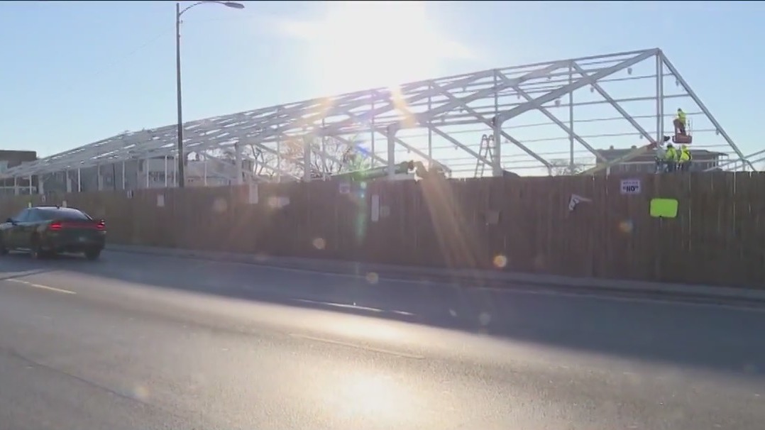 Chicago moves forward with winterized migrant camp despite protests, environmental worries