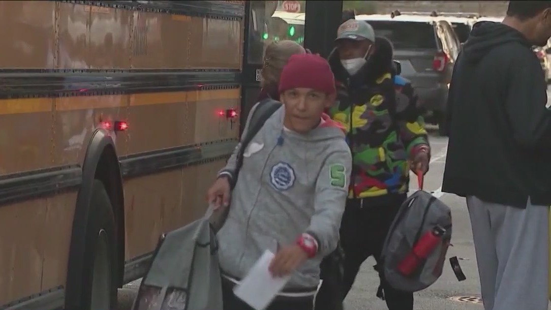 Chicago looks to implement stricter rules for migrant bus operators