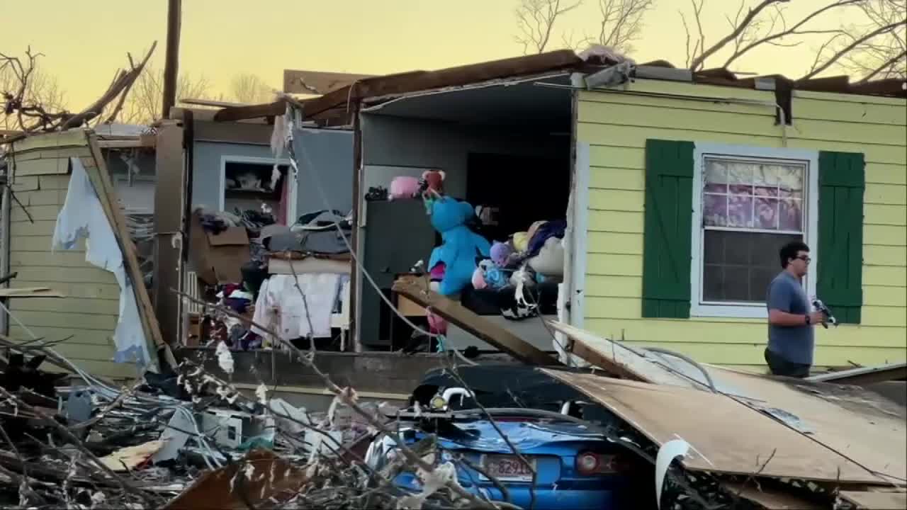 Tennessee communities reeling after EF-3 tornado tears through towns