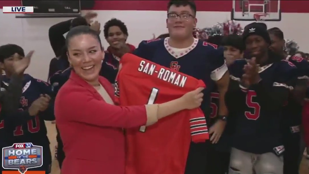 George Washington High School cranks up the energy for Orange Friday