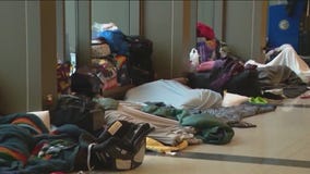 No migrants living in Chicago police stations for first time in 8 months