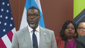 Chicago updates 'new arrivals plan' for migrants