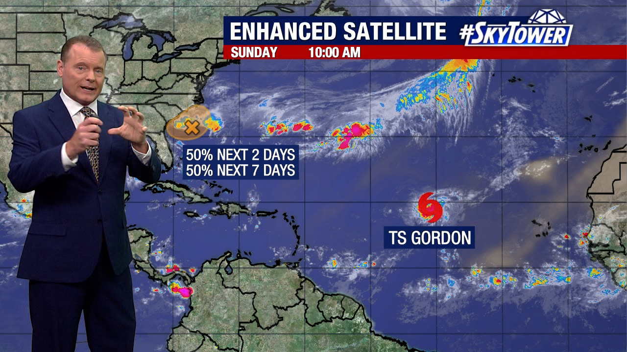 Disturbance near Carolinas trying to develop