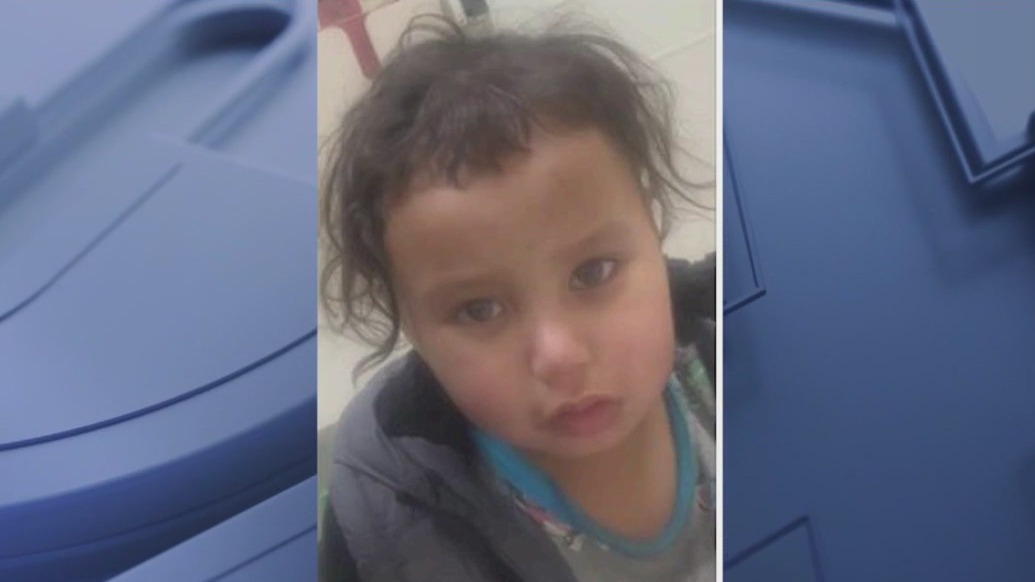 Child found wandering alone on South Side, police seek family | FOX 32 ...