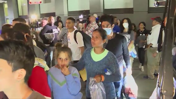 Migrants flown to O'Hare airport on private plane from Texas