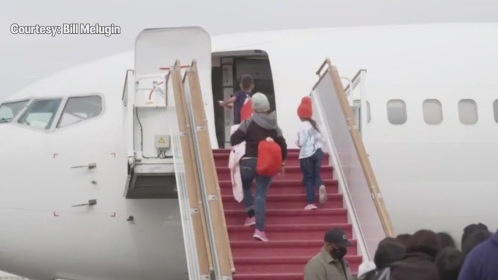 Migrants flown to Chicago on private plane