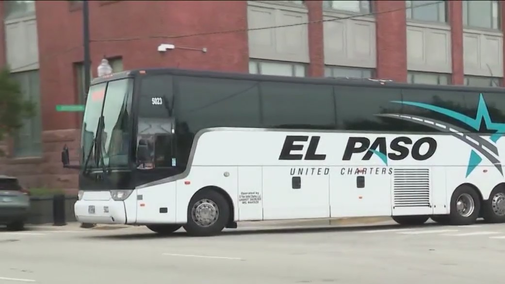 Migrants in Chicago: Suburban cities overrun with buses from Texas
