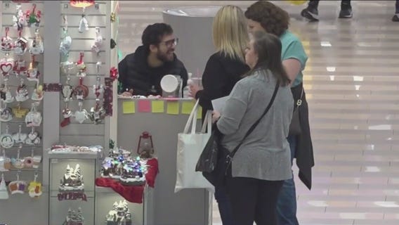 Holiday shopping surge expected despite economic concerns