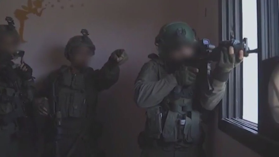 Israeli assault in central Gaza widens as military launches new strikes