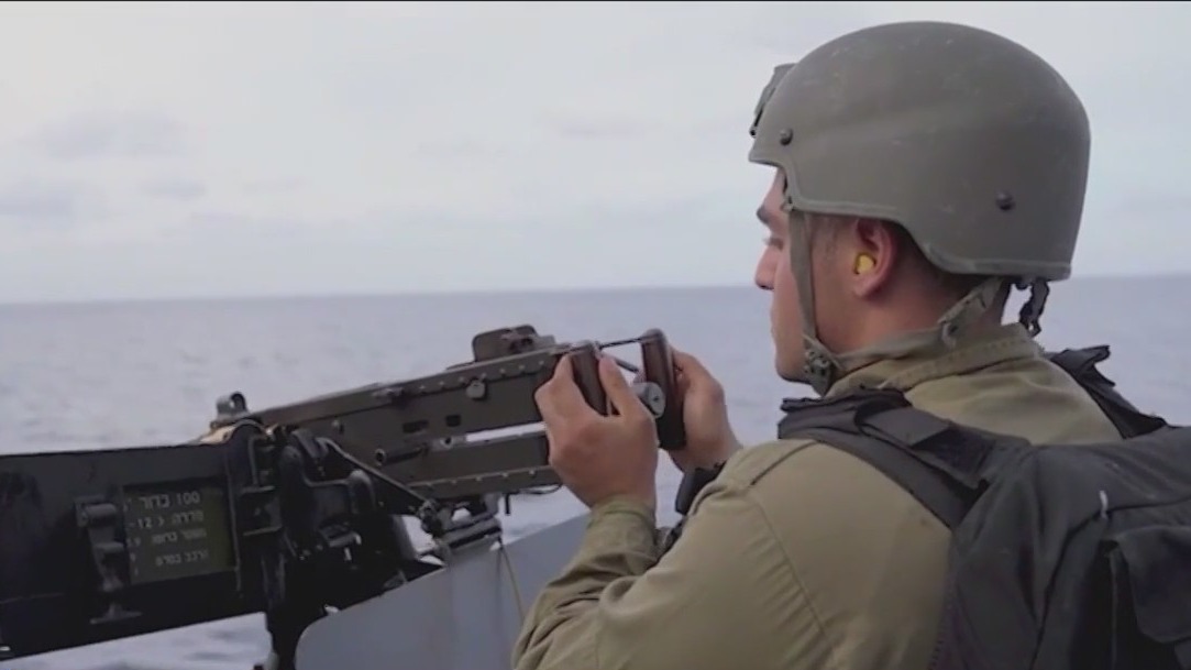 Israel-Hamas War: Central Gaza attacks and ceasefire push