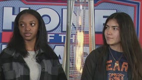 Chicago Bears women's flag football team gets to spend time with Justin Fields, other players