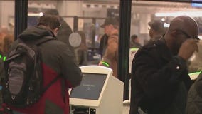 Cancelations, delays hamper travel at Chicago airports
