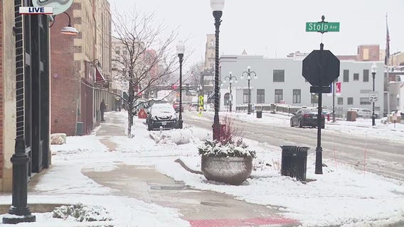 Snow blankets Chicago area, the latest totals