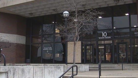 Warming centers activated in Chicago during winter storm