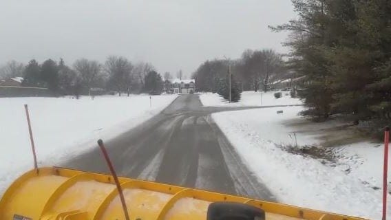 Winter storm blasts Chicago area, causes increase in traffic accidents