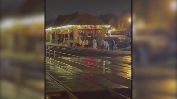 Texas gov responds to Illinois gov about migrants