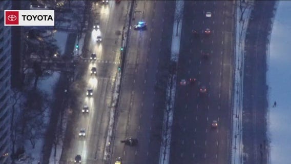 Lake Shore Drive lanes shut down as police investigate crash