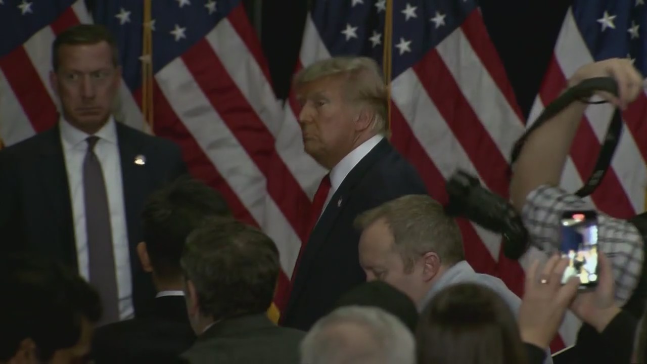 After winning Iowa, Trump back in NYC courtroom