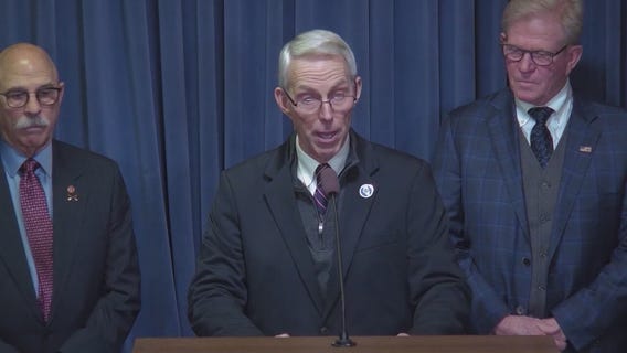 Illinois lawmakers who visited Texas border share what they saw