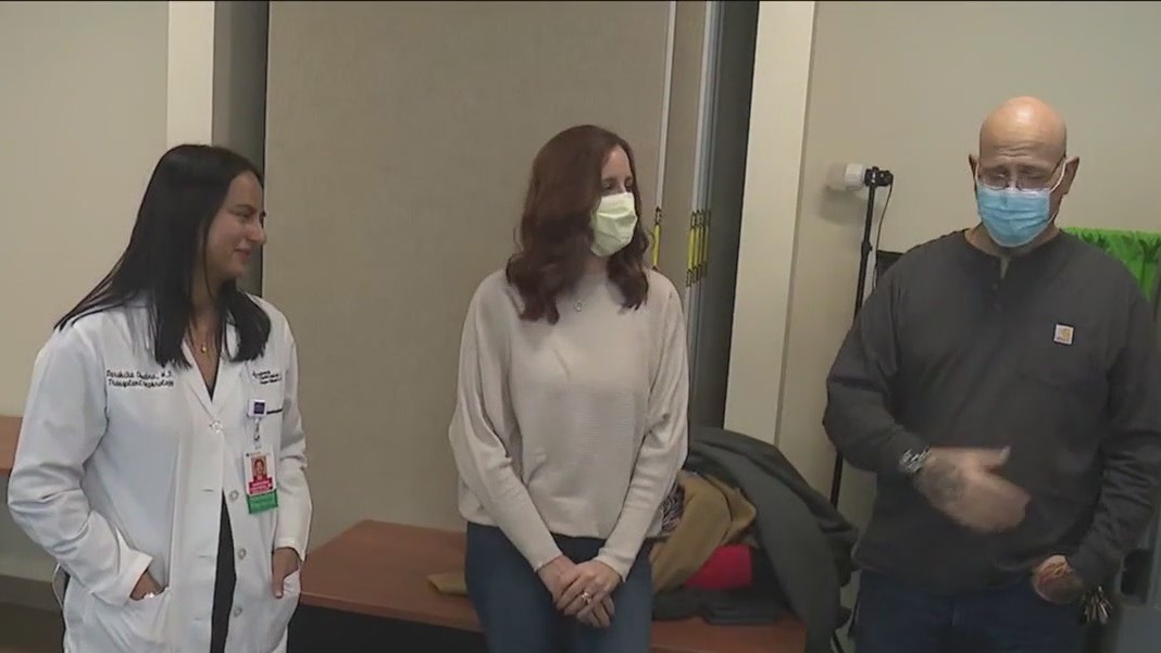 Oak Lawn couple's unique kidney donation story celebrated