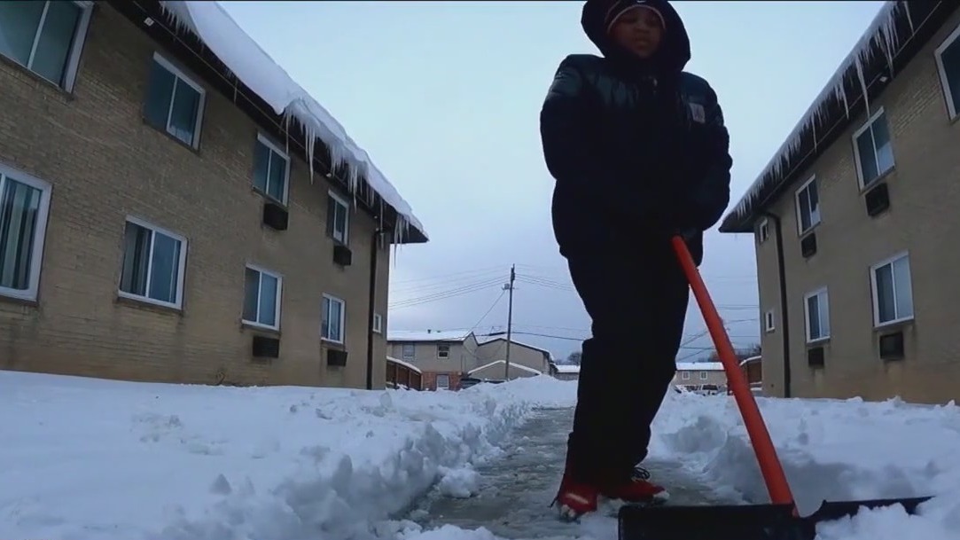 10-year-old Wisconsin boy becomes snow shoveling entrepreneur