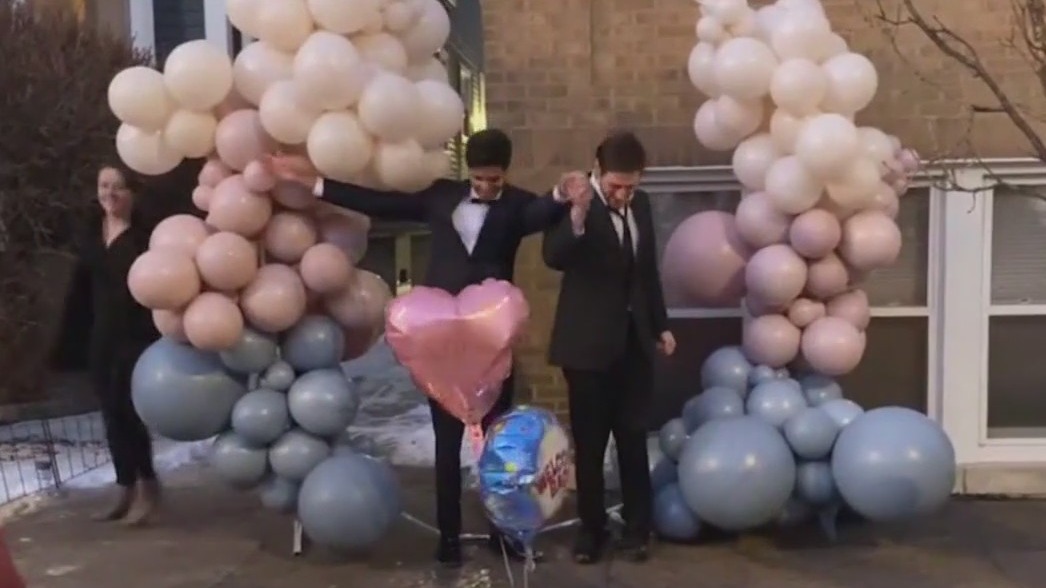 Wedding at the Chicago Rat Hole goes viral