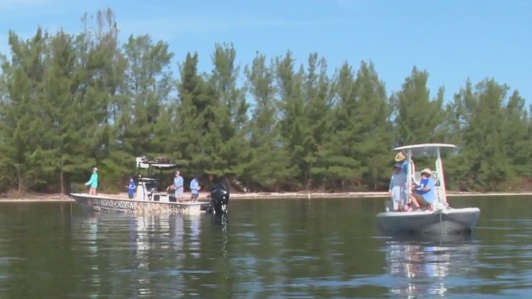 Coop's Catch for Kids hosted by Lightning head coach
