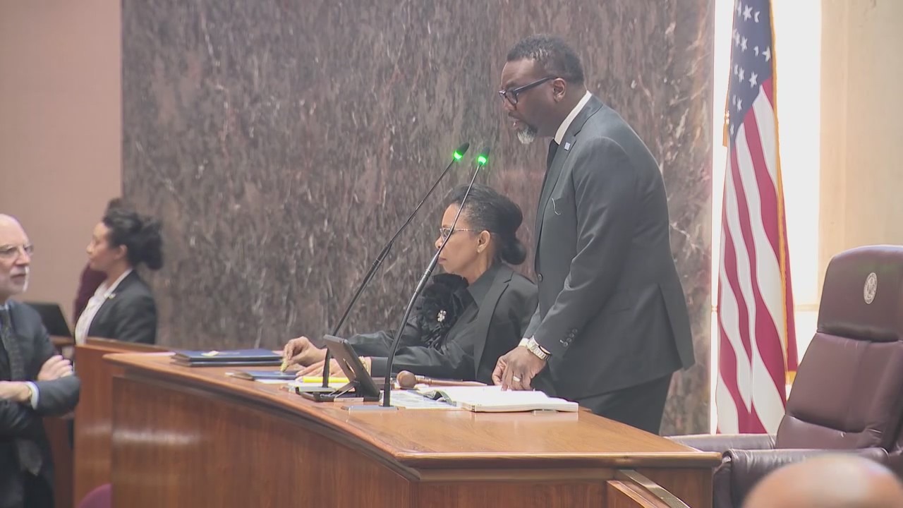 Chicago mayor calls for Gaza cease-fire as hostage talks continue