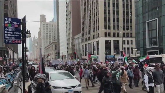 Pro-Palestine protest held in downtown Chicago calls for ceasefire