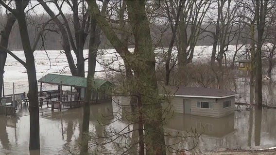 Flash flooding forces evacuations in southwestern Will County along Kankakee River