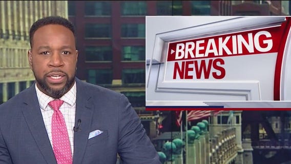 Off-duty Chicago firefighter in critical condition after Bronzeville shooting