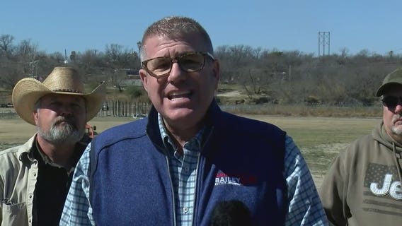 Darren Bailey calls out Chicago at Texas border