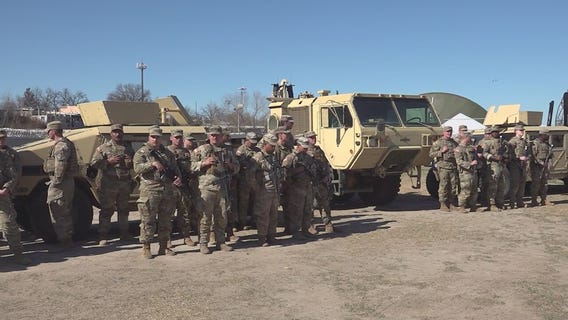 US border security: Standoff between White House and Texas
