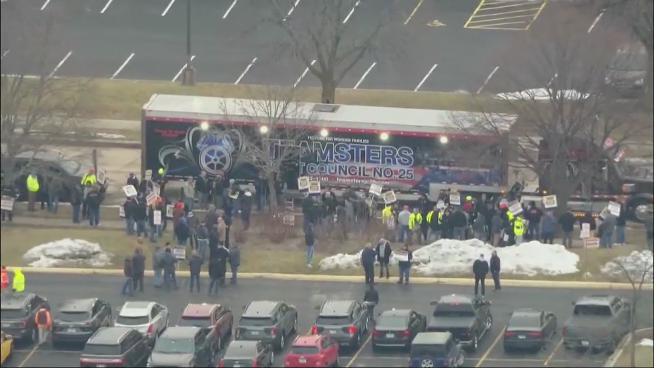 What's next now that IDOT workers approved a strike?