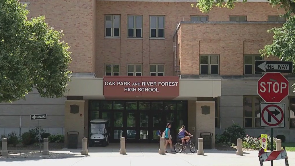 Sickness in Oak Park schools: Health officials monitoring possible acute gastroenteritis outbreak