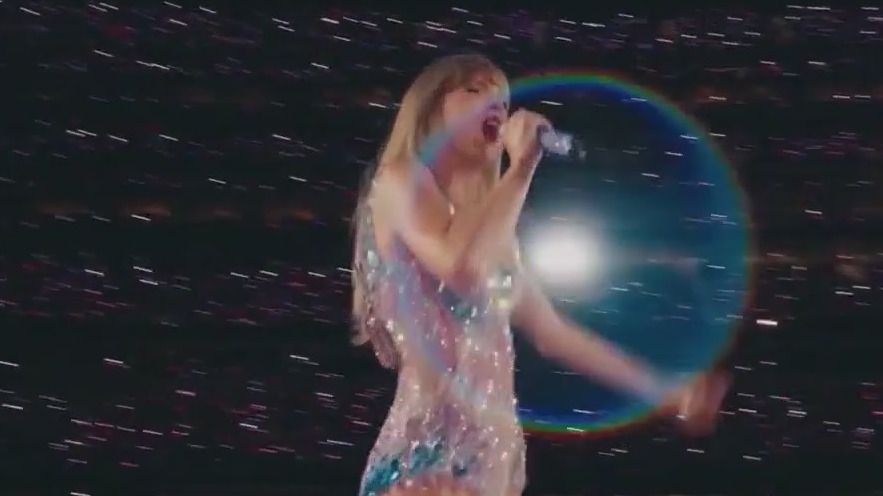 Chicago high school offers chance to win trip to Taylor Swift concert