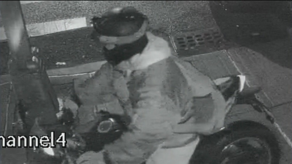 Search for rape suspect in Queens