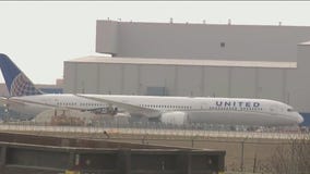 United flight diverts to Chicago after reported bomb threat