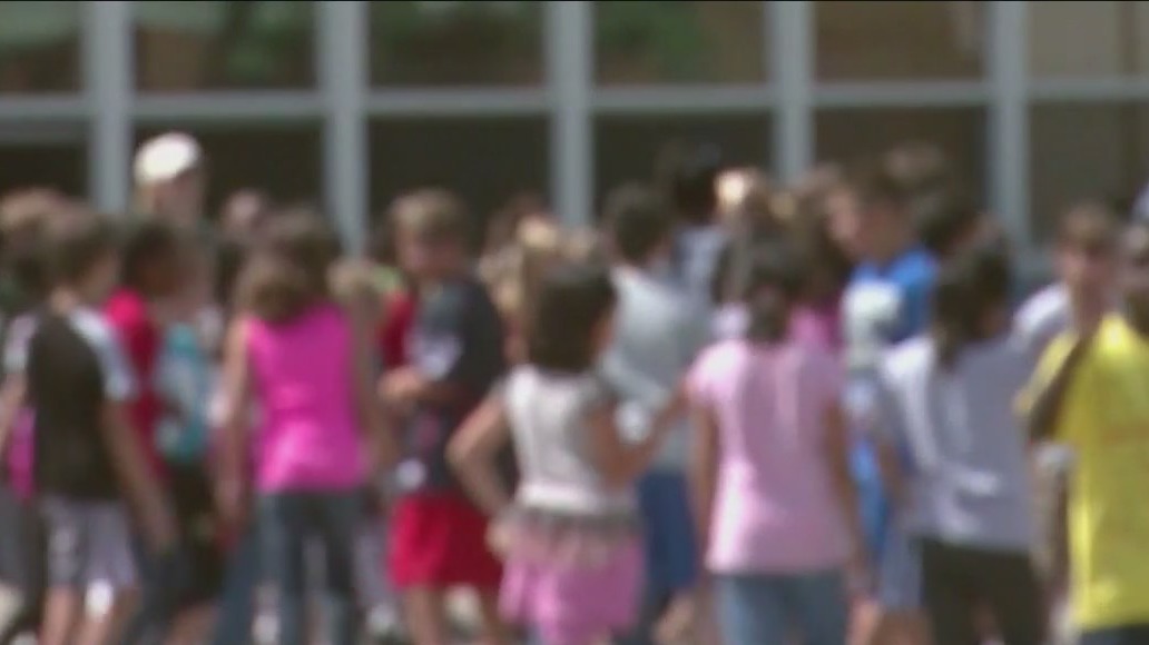 Chicago's Board of Education voting on removing officers from CPS