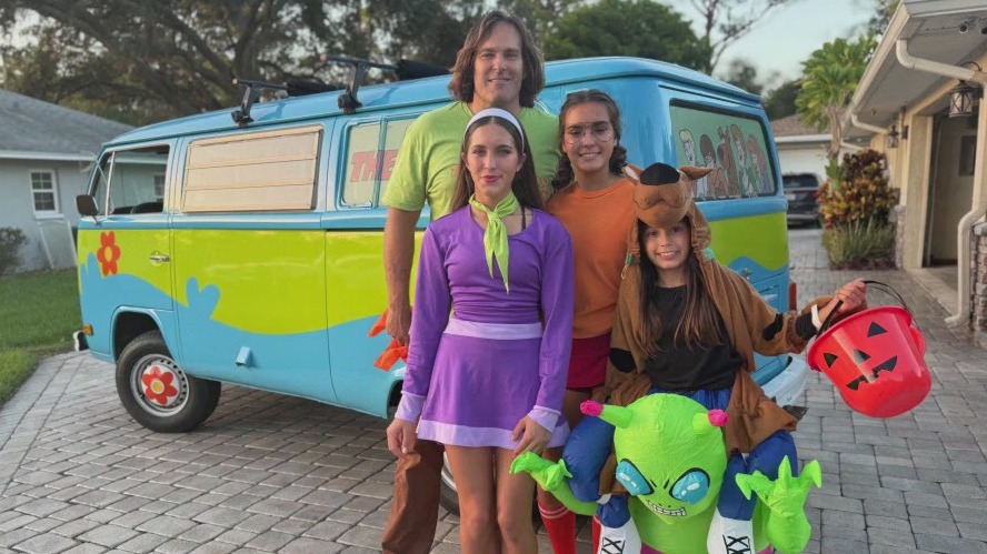 1973 VW 'Mystery Machine'