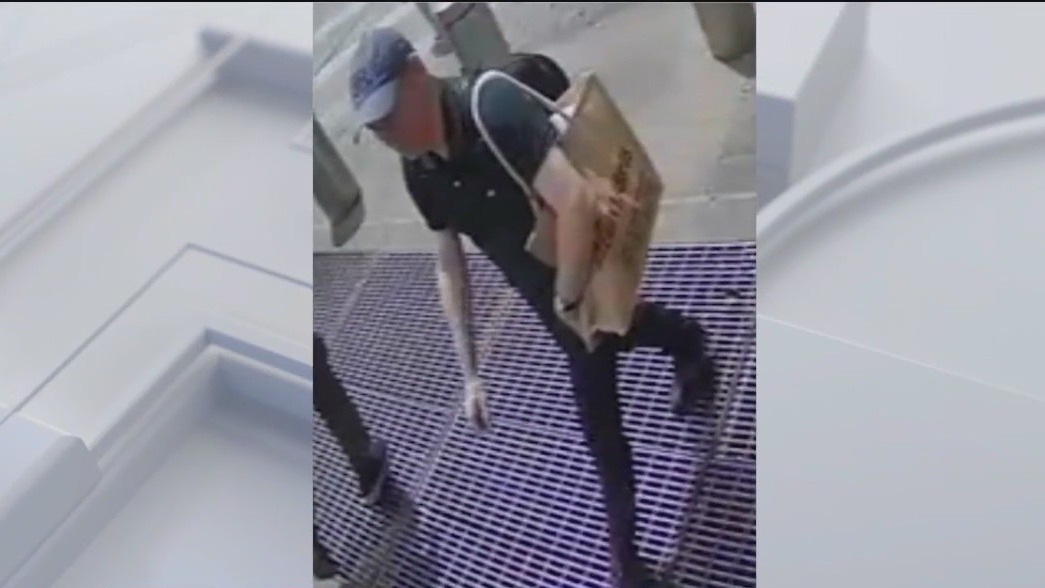 Search for suspect in subway shove, groping