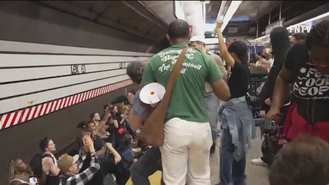Jordan Neely: NYPD seeks 6 protesters accused of storming NYC subway tracks