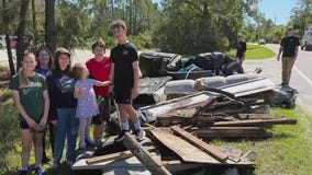 SCUBAnauts work to keep beaches clean