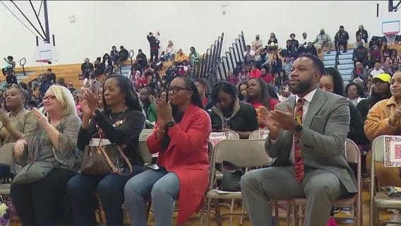 Good Day Chicago anchor speaks at Woodgate Elementary School's Black History Month program