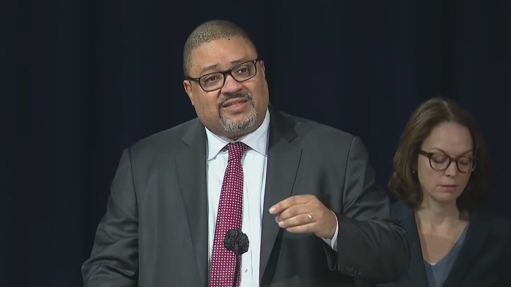 Manhattan DA throws out over 300 convictions tied to dirty cops