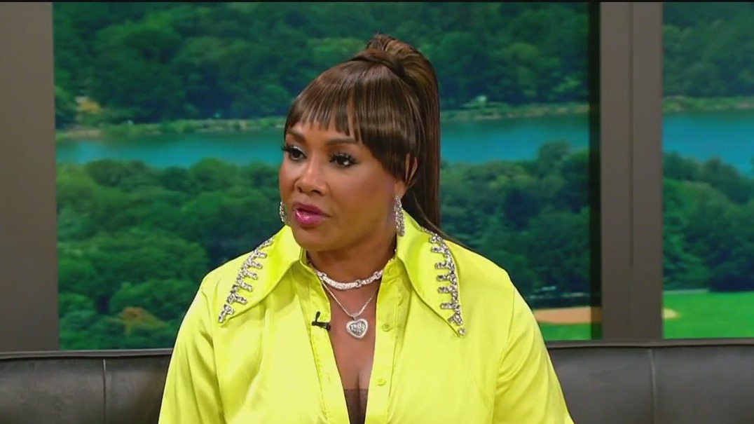 Vivica A. Fox looking for love, stepping out of her comfort zone
