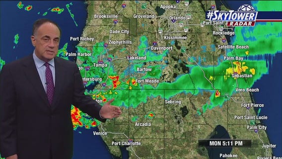 Tampa Weather | Showers moving onshore